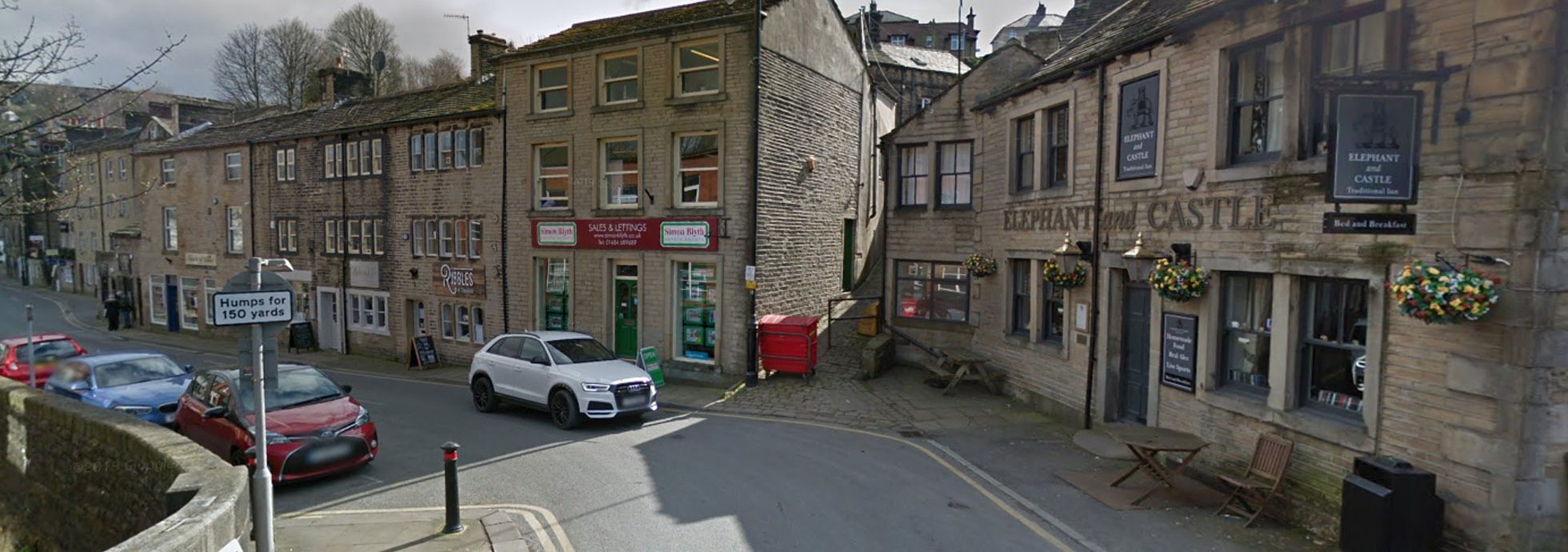 Drinking out in Holmfirth | Holmfirth Pubs | Camp nearby in Holmfirth, Yorkshire | Whitegate Leisure Caravan and Camp Site